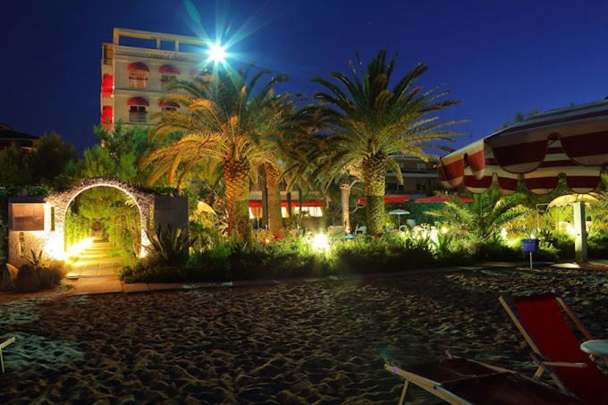 Hotel Silvi Silvi Marina Exterior foto